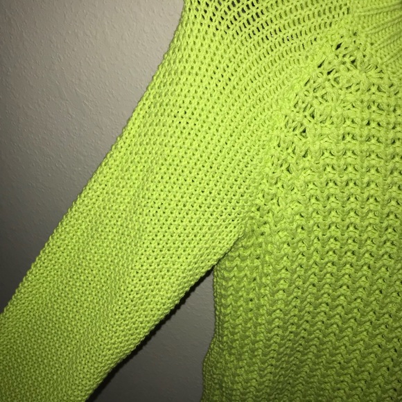 NWOT SWEATER - Picture 4 of 4